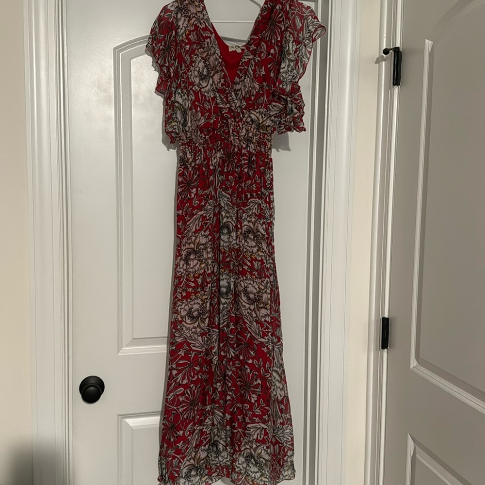 Red dress with floral, leave pattern flowy and light